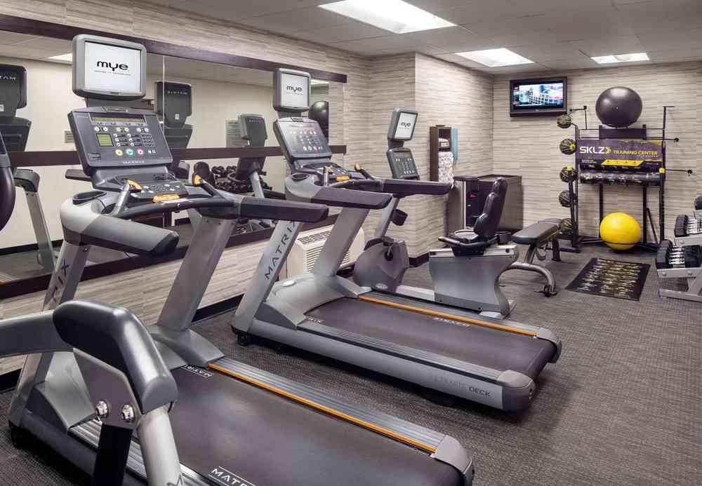Courtyard By Marriott Phoenix Airport Екстериор снимка