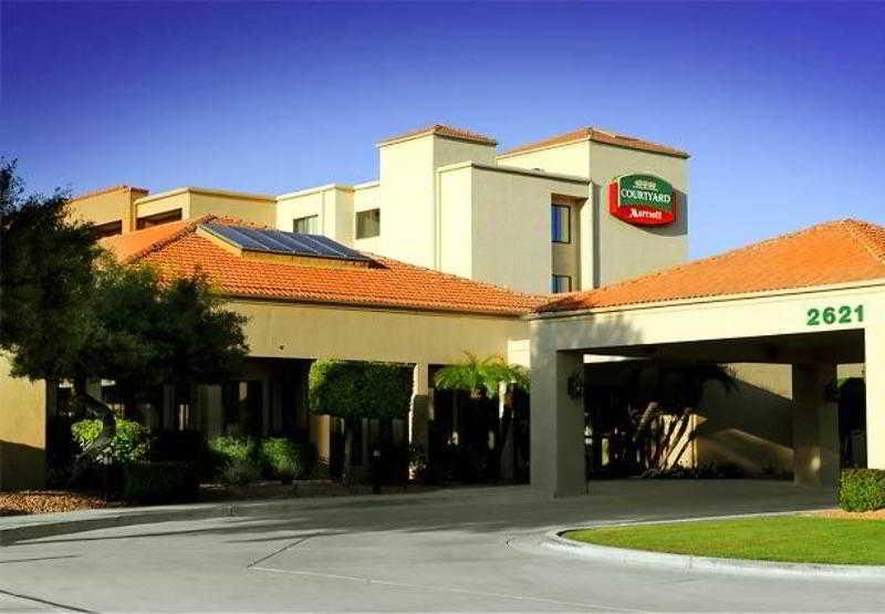 Courtyard By Marriott Phoenix Airport Екстериор снимка